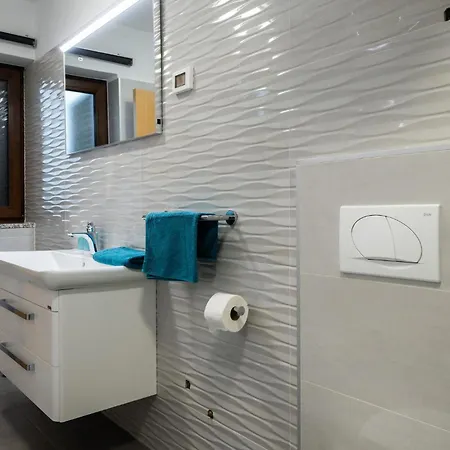 Awesome In With Sauna Póla