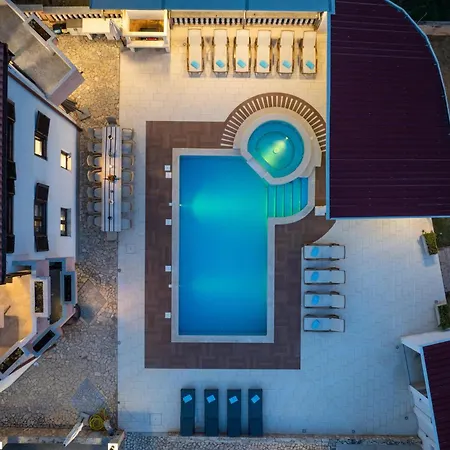 Nyaraló Awesome In With Sauna