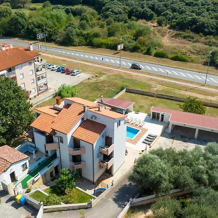 Awesome In With Sauna * Póla