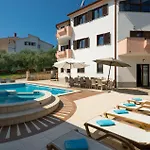 Lovely In With Sauna Casa vacanze *