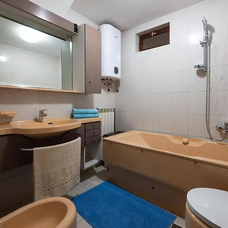 Awesome In With Sauna * Pula