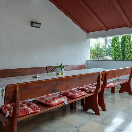 Awesome In With Sauna * Pula