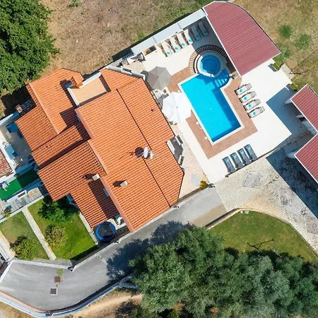 Ferienhaus Awesome In With Sauna *