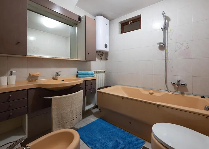 Awesome In With Sauna * Pula