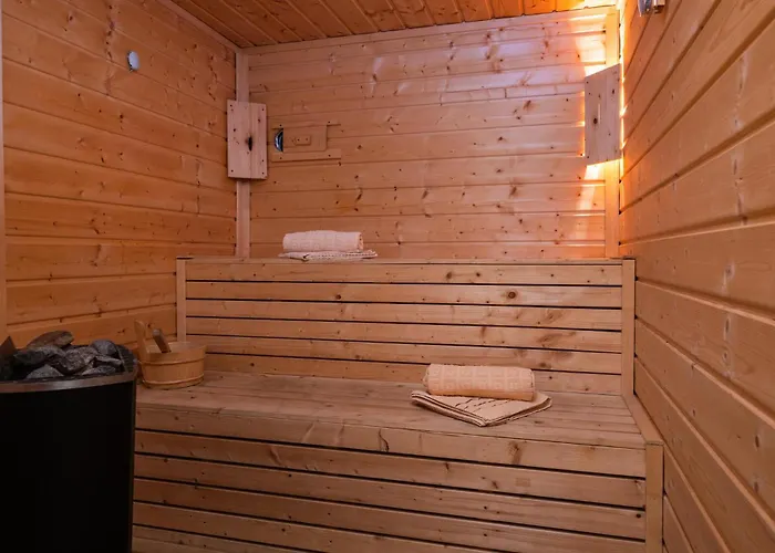 Awesome In With Sauna Будинок відпочинку Пула