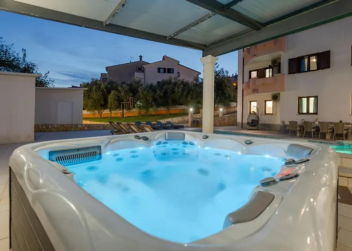 Awesome In With Sauna